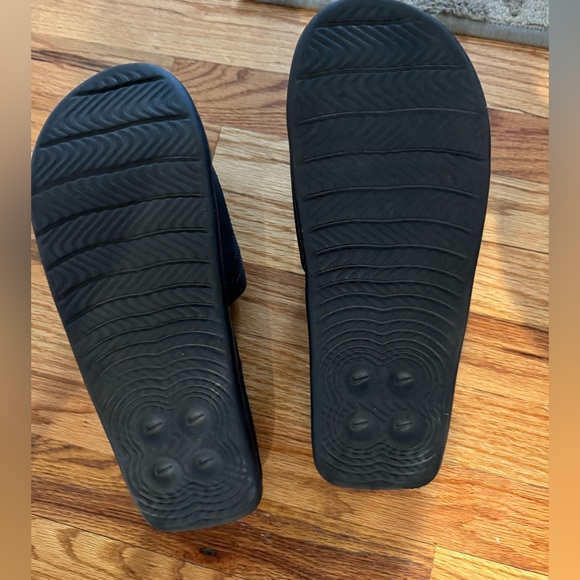 Men’s Nike Slides - Picture 2 of 2